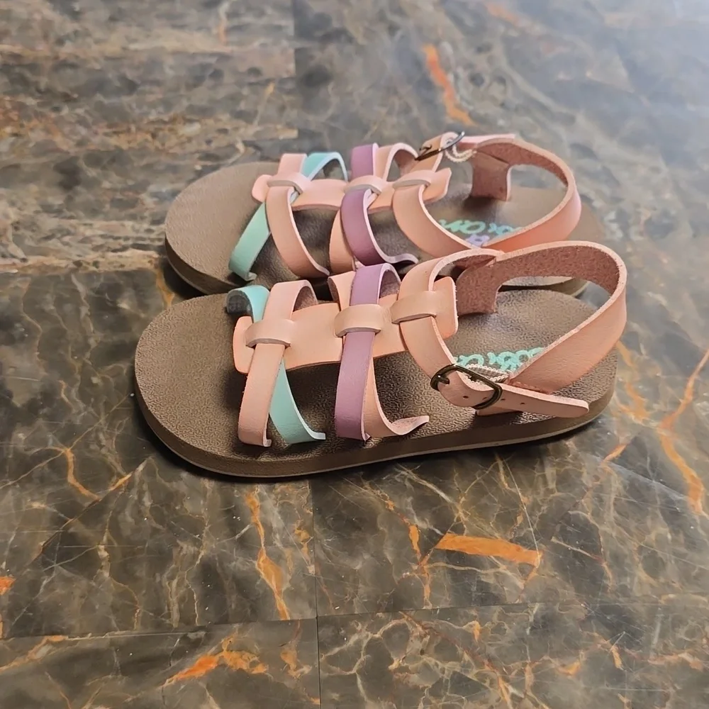 Cobian Sophia Multi Color Sandals  Size 5/6‎